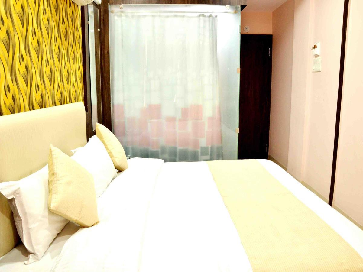 Oyo 2403 Hotel Aamantran Avenue Ujjain Exteriör bild