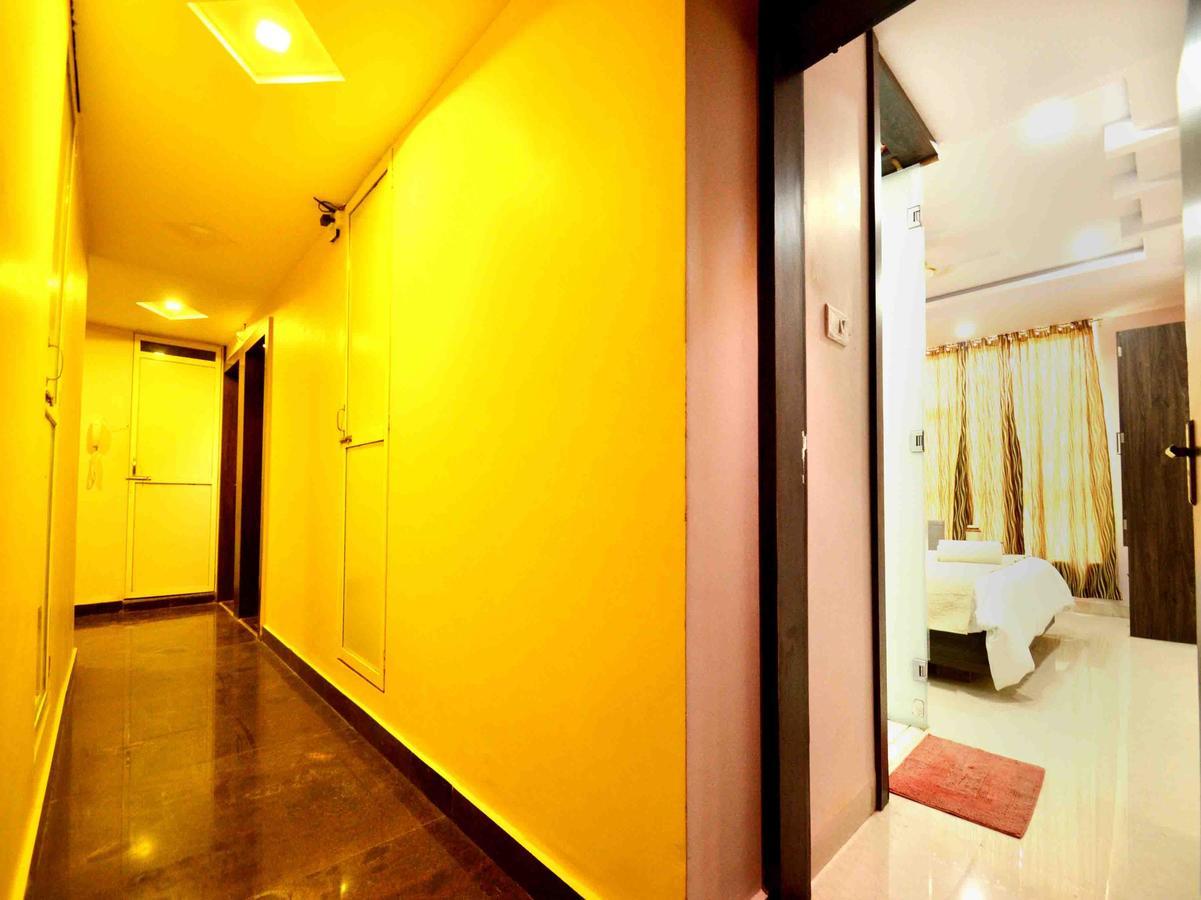 Oyo 2403 Hotel Aamantran Avenue Ujjain Exteriör bild