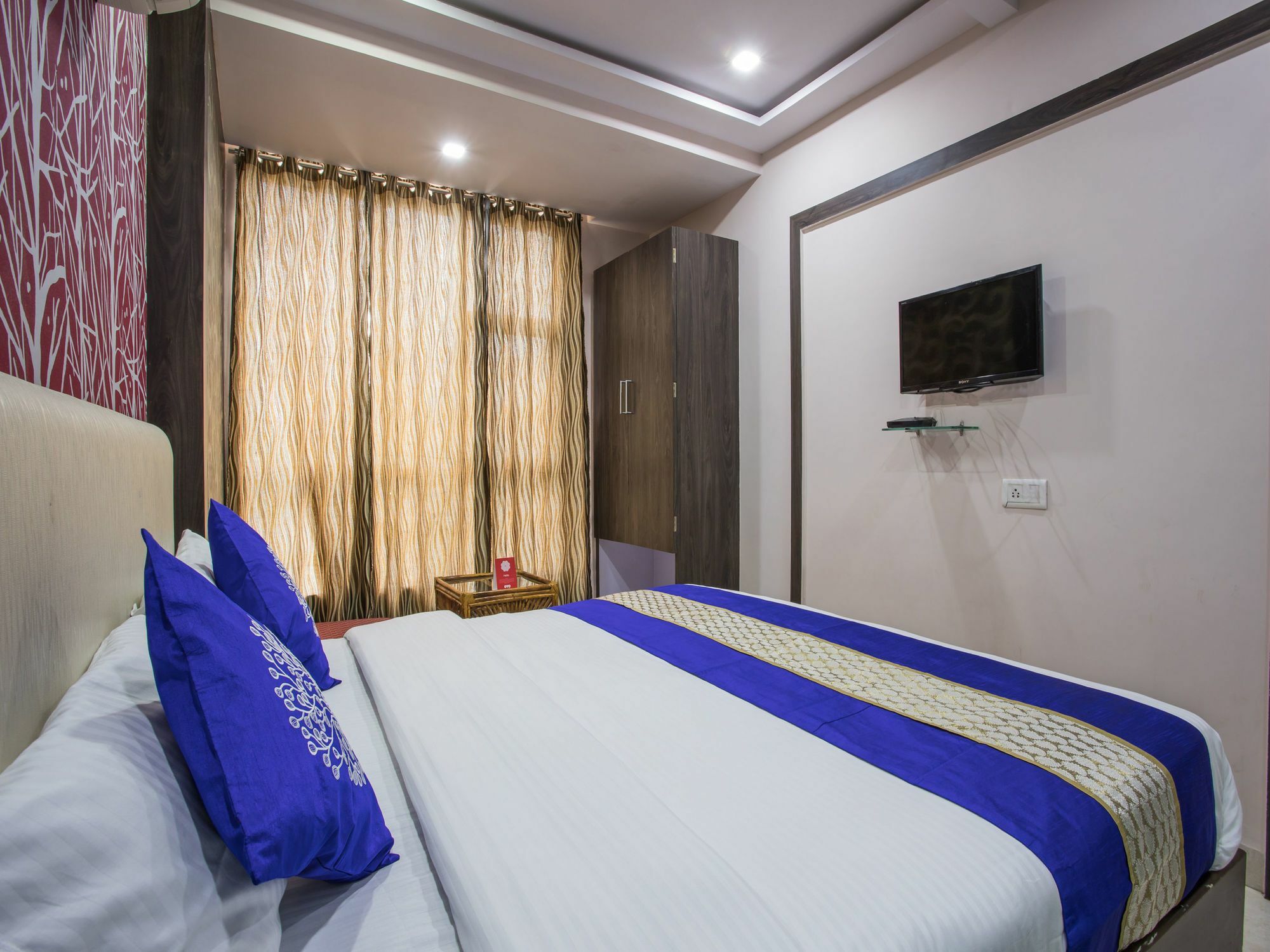 Oyo 2403 Hotel Aamantran Avenue Ujjain Exteriör bild